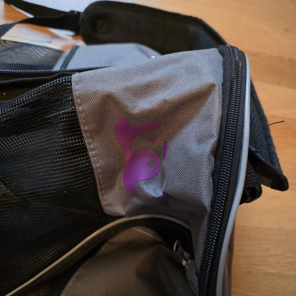 2 in 1 pet travel bag